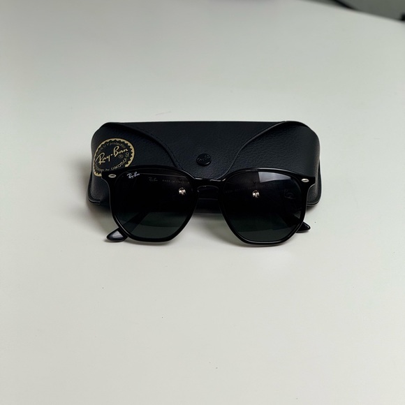 Ray-Ban Black and Green Women\'s Sunglasses main image 4